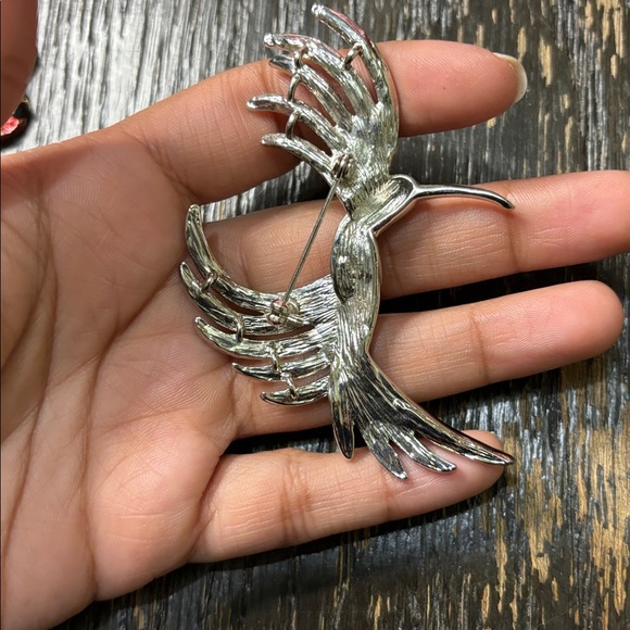 Multicolor Humming Bird Brooch 🐦 - Picture 3 of 3
